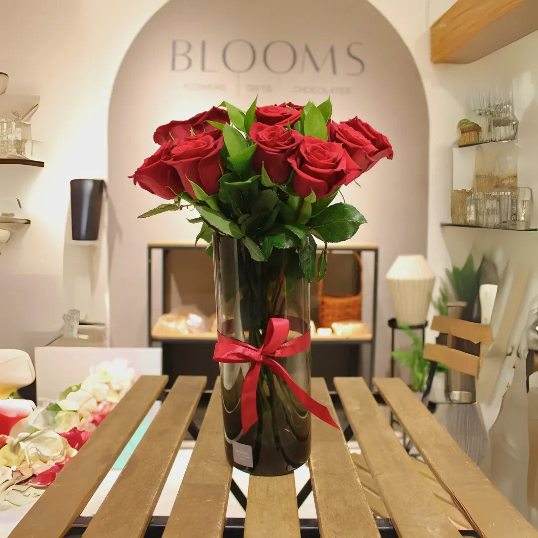 10 Roses Vase Flowers Shop Amman Blooms Flowers